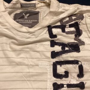 American Eagle Outfitters Cream and Gray Graphic Tee